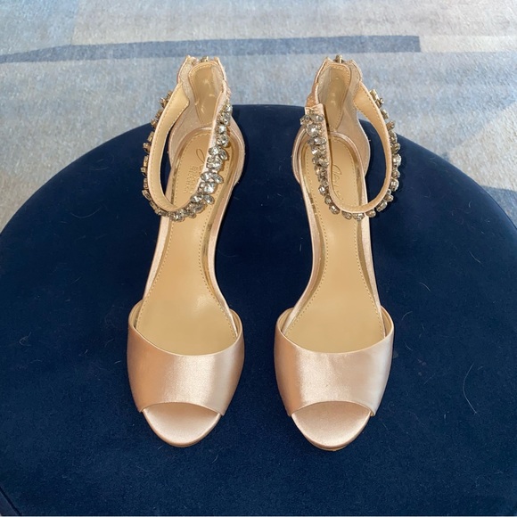 LAST CHANCE | Blush Kitten Heels | Jewel Badgley Mischka - Picture 8 of 9
